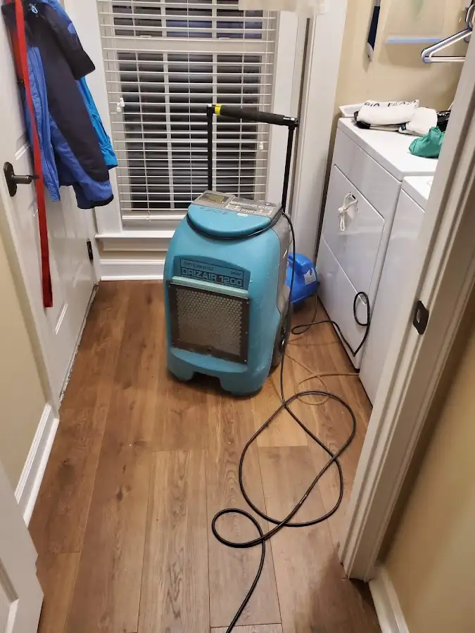 Commercial dehumidifier deployed for Crawl Space Restoration in Hollywood